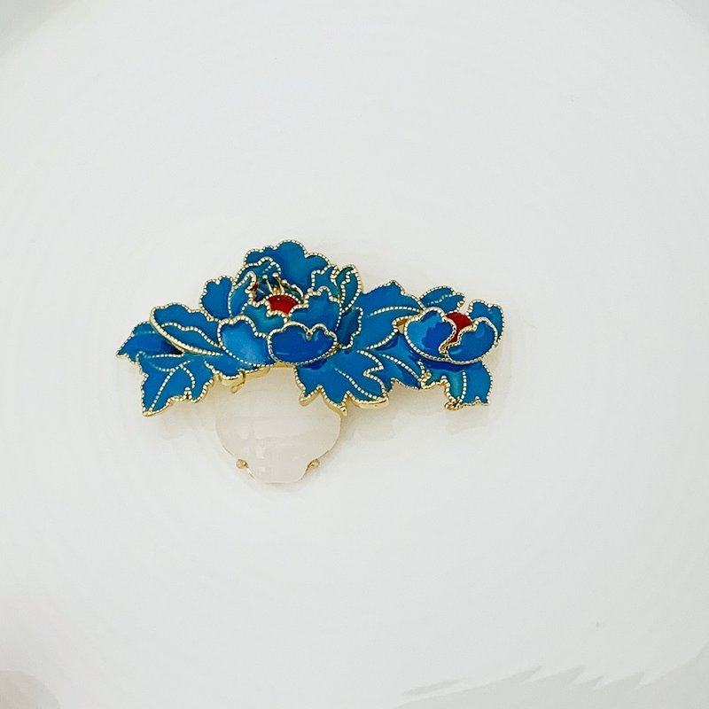 Cangping hand-made elegant Seiko design hand-flow glaze rich peony three-dimensional art pin / brooch - เข็มกลัด - โลหะ สีน้ำเงิน