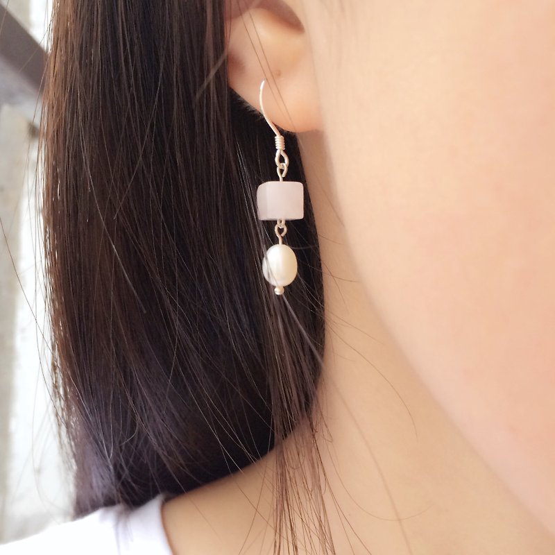 [Ice Series] box of crystal pearl earrings 925 silver office workers exclusive - Earrings & Clip-ons - Gemstone 