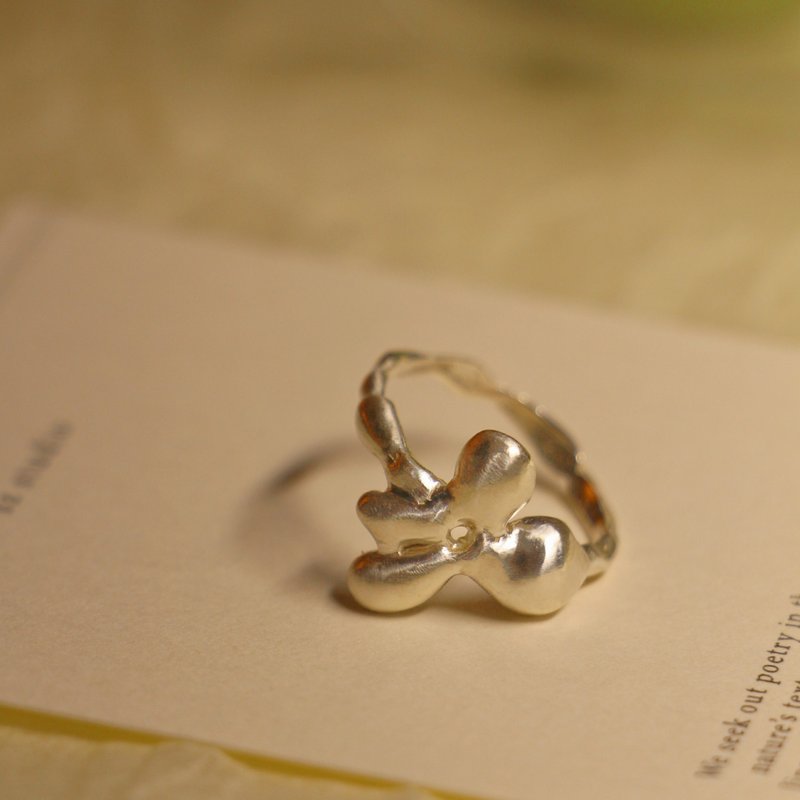 奶油融花 - 戒指 - 純銀 銀色