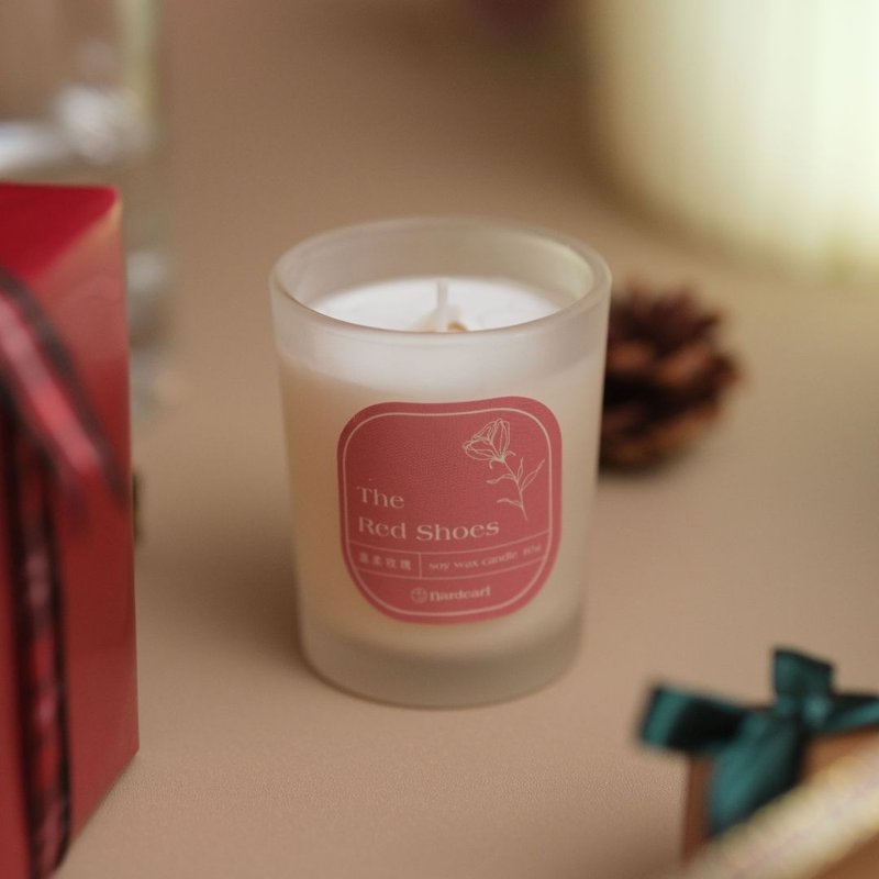 [Christmas Gift] Soy Scented Candle | Gentle Rose | Red Dance Shoes 65g - เทียน/เชิงเทียน - ขี้ผึ้ง 