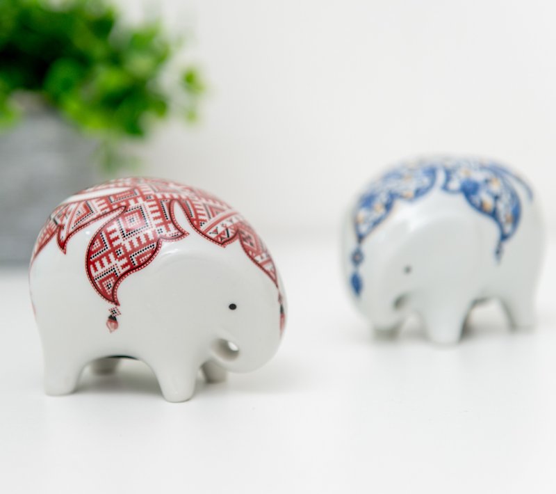 ceramic piggy bank MINI ELEPHANT / 2 colors in total - Coin Banks - Pottery Red