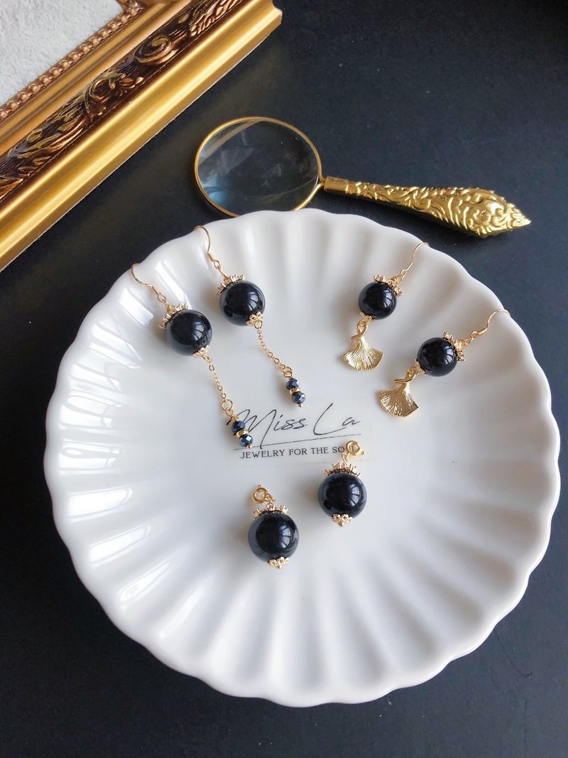 Anti-villain Obsidian Design Earrings Random Buckle Necklace/Bracelet Accessories Gift - Earrings & Clip-ons - Crystal Black