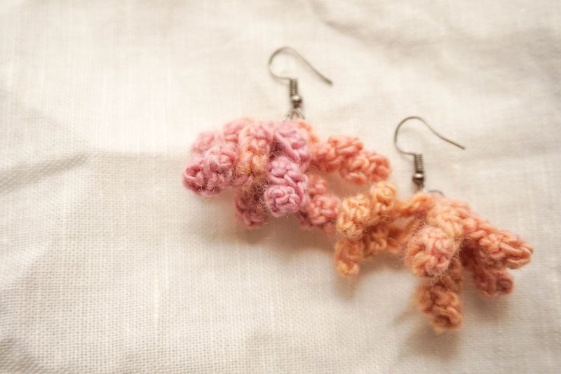 手工鉤織耳環 | 櫻花開了(一對) - 耳環/耳夾 - 羊毛 粉紅色