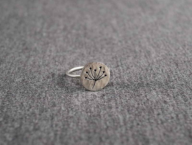 ni.kou sterling silver engraved single ring female ring male ring tail ring dandelion - แหวนทั่วไป - โลหะ 