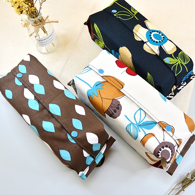 花的物語-日式棉製兩翻防水衛生紙套(1入)/防水廚衛必備 - 紙巾盒 - 棉．麻 藍色