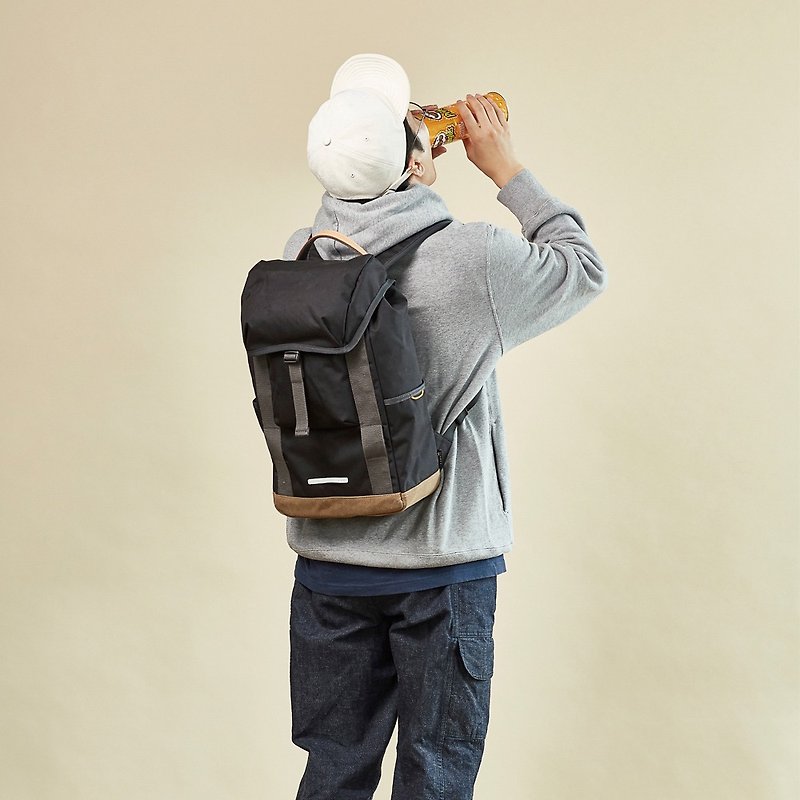 RAWROW-railway series -15 吋 dual-use backpack (hand / back) - ink black - RBP610BK - Backpacks - Nylon Black