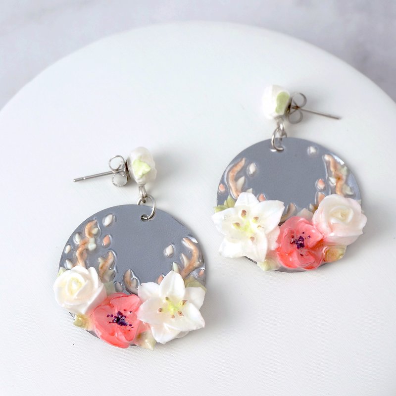 Earrings/Clip on =The Crescent - Garden of Dream= Customizable - Earrings & Clip-ons - Clay Silver