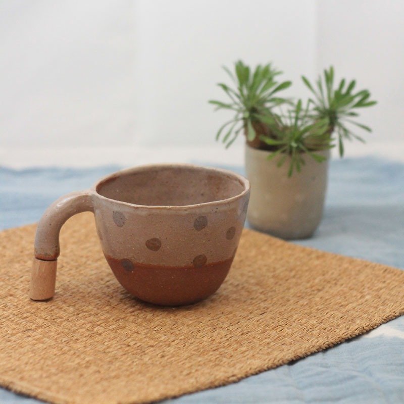 3.2.6. studio: Handmade ceramic coffee cup with wooden handle. - Mugs - Paper Brown