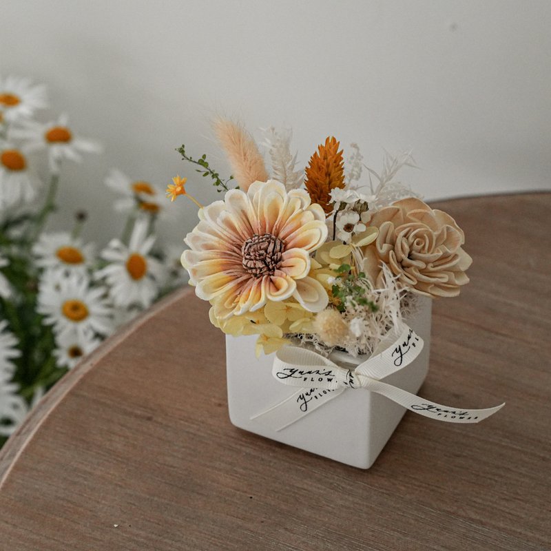 Pinkoi獨家 青春俱樂部 乾燥花擴香盆栽 DIY材料包 擴香太陽花 - 花藝/盆栽/植栽 - 植物．花 金色