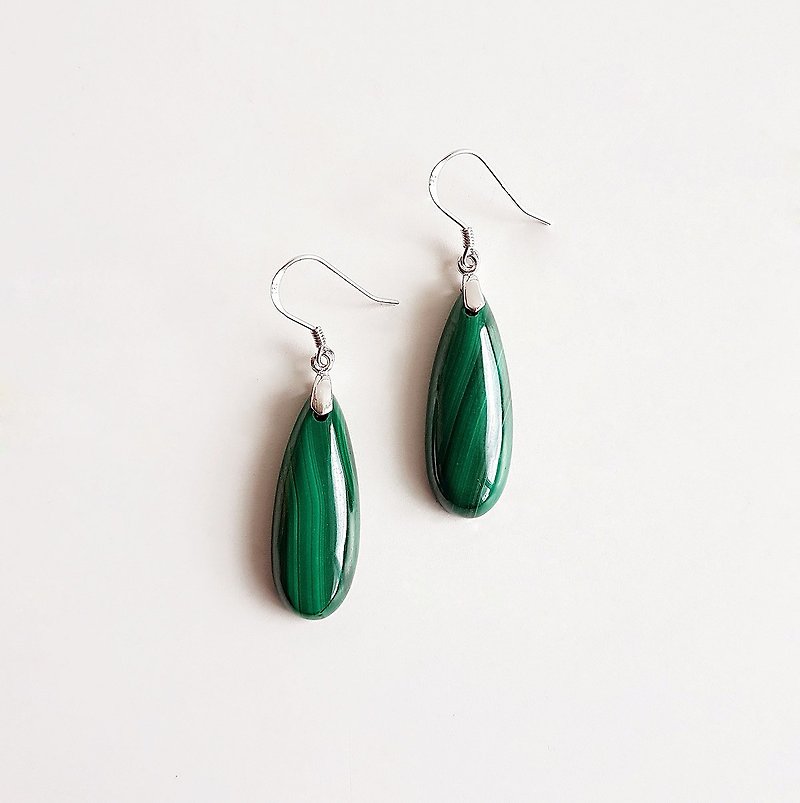 [Gemstones] natural ore high quality malachite 925 sterling silver earrings - Earrings & Clip-ons - Gemstone Green
