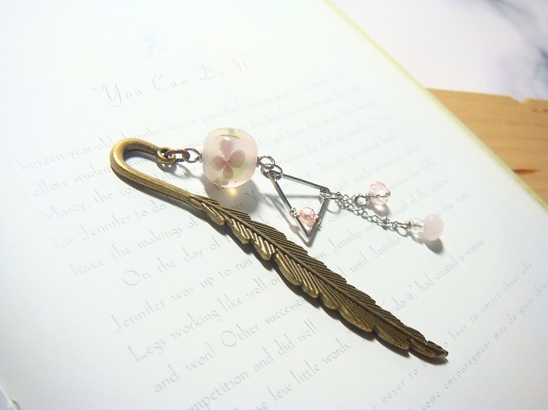 Grapefruit Lin Liuli- Feather Bookmark (Small) - Flower Bookmark- Cherry Blossom Powder - Other - Colored Glass Pink