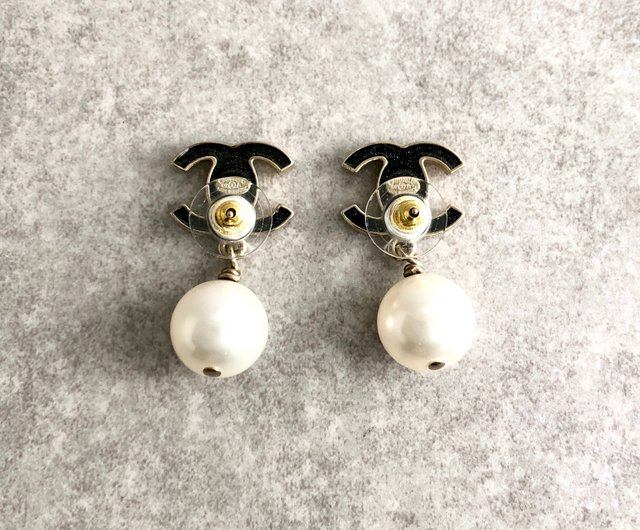 日本直送名牌中古包】CHANEL シャネルピアスゴールドブラック