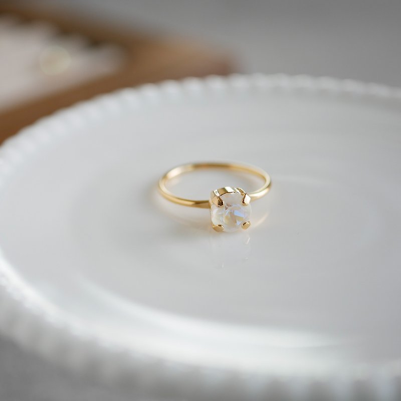 Swarovski crystal/delicate simple ring - General Rings - Crystal White