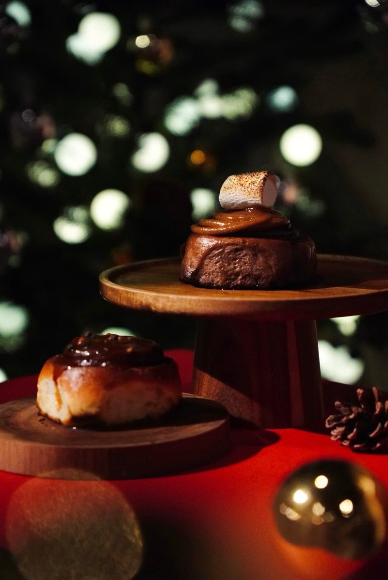 Christmas & New Year Dessert Box [Box of 4] Rolled Friends Cocoa Tipsy Set - เค้กและของหวาน - อาหารสด สีนำ้ตาล