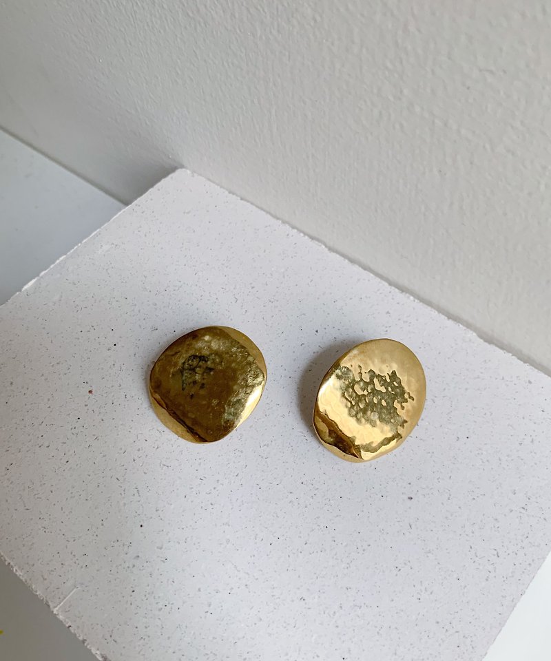 Potato chips forged earrings - ต่างหู - โลหะ สีทอง