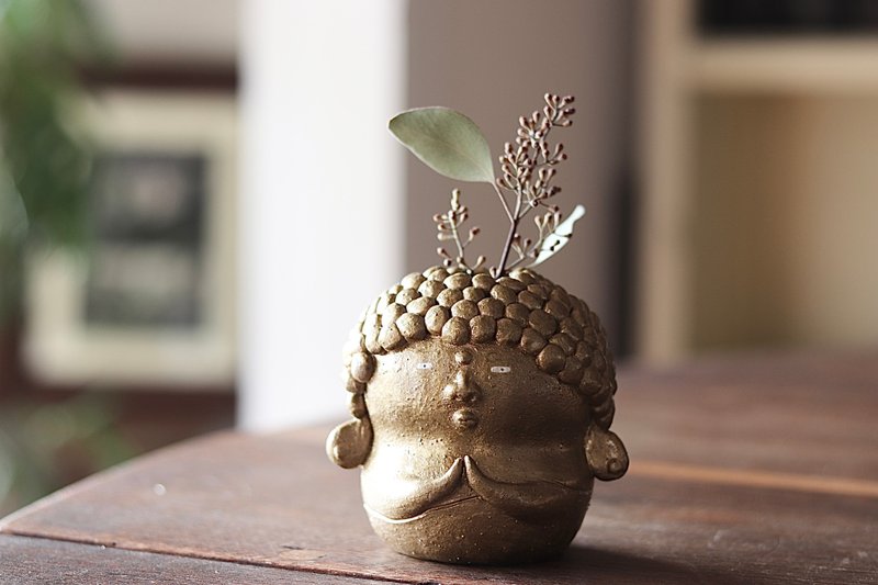 Buddha Vase Gold [Made to Order] - ของวางตกแต่ง - ดินเผา สีทอง