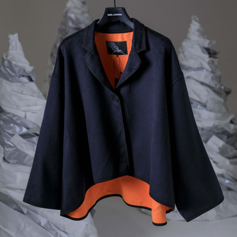 絨霧柔觸・前短後長冬季斗篷外套 - 女大衣/外套 - 其他材質 黑色