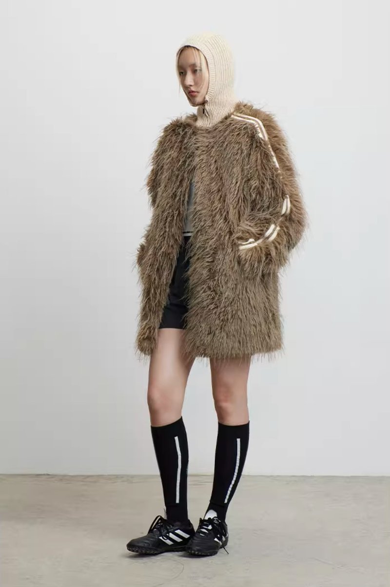 Racoon Overcoat 浣熊長毛外套 - 女上衣/長袖上衣 - 其他材質 咖啡色