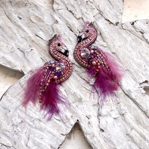 TIMBEE LO shop 超華麗法式手工刺繡釘珠巴洛克風紅鶴羽毛水晶寶石耳環 俄羅斯製