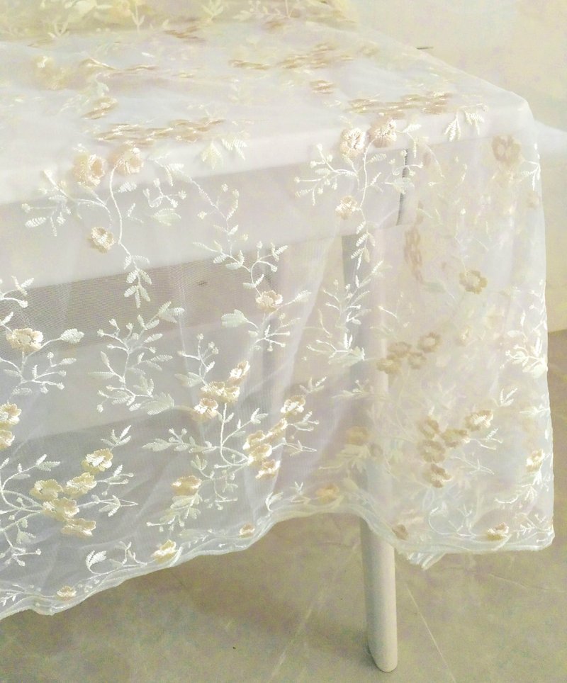 網紗刺繡桌布桌墊婚禮桌布 - 桌布/桌巾/餐墊 - 其他材質 