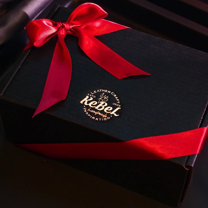 【加購】KeBeL 黑色禮物包裝盒 純色彩紙碎 包裝絲帶 磨砂禮物袋 - 包裝材料 - 紙 黑色