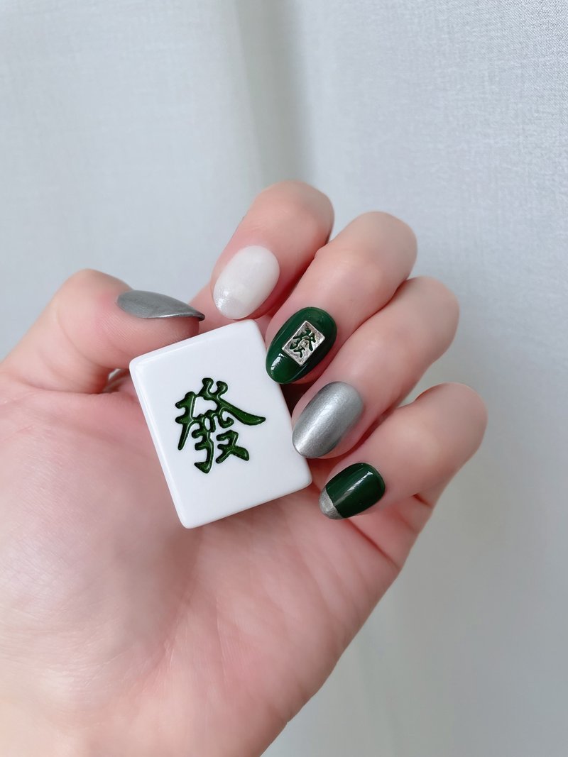 Hana手作-純手工穿戴甲/發財美甲/打牌必備款 - 指甲油/指甲貼 - 其他材質 綠色