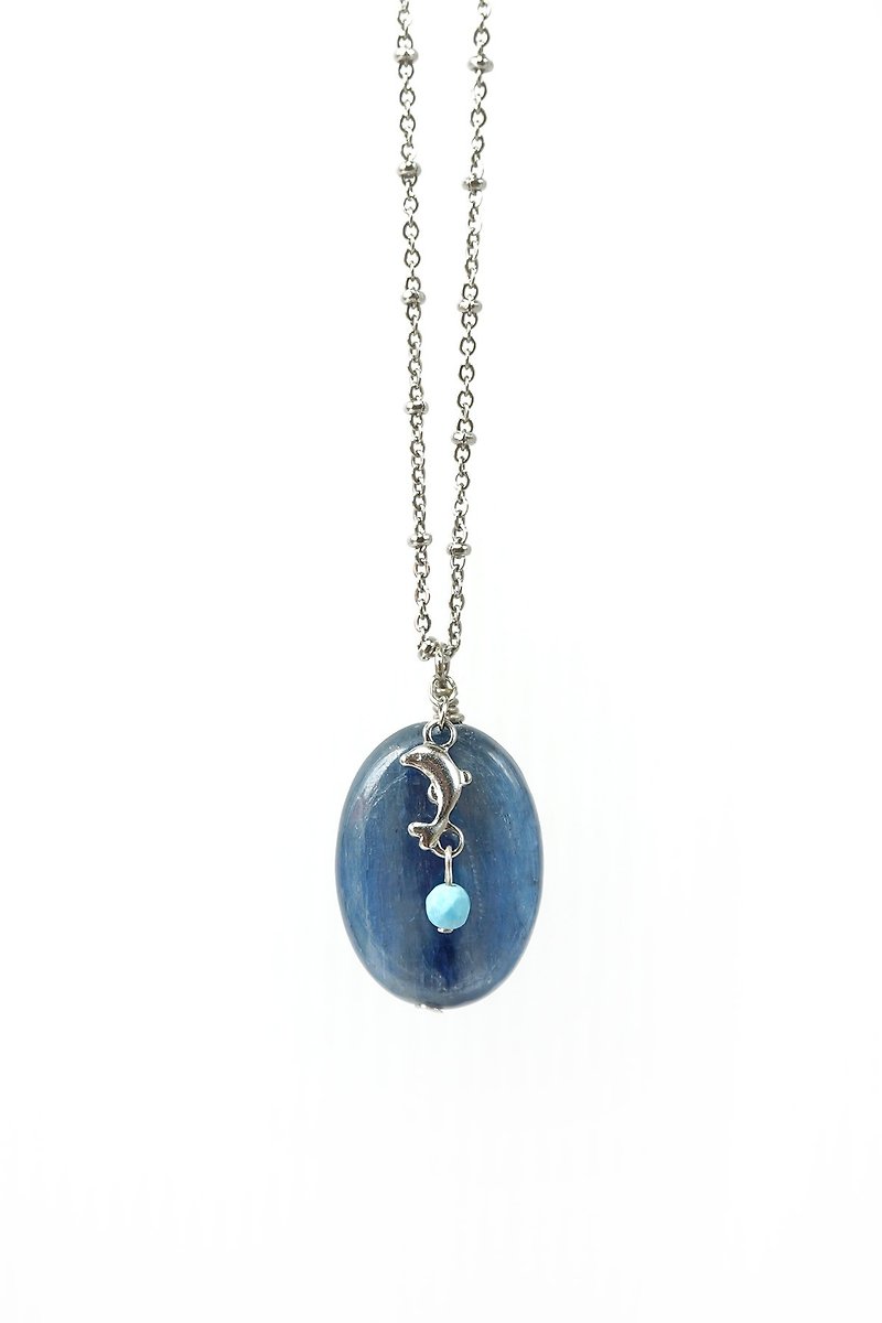 Blue Kyanite Gemstone Pendant in Oval Shape, Dolphin Charm with Turquoise Stone, Stainless Steel Chain - สร้อยคอ - เครื่องเพชรพลอย สีน้ำเงิน