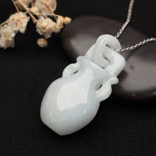 瓔珞珠寶盒 E.L.Jewelry Box 白翡翡翠寶瓶吊飾 | 天然緬甸翡翠A貨 | 送禮