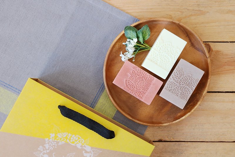 Garden of Happiness－Cream Soap Gift Box - Body Wash - Paper Multicolor
