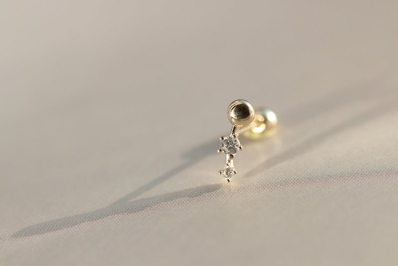 Pure 14K round comma lock bead earrings (single) - ต่างหู - เครื่องประดับ สีทอง