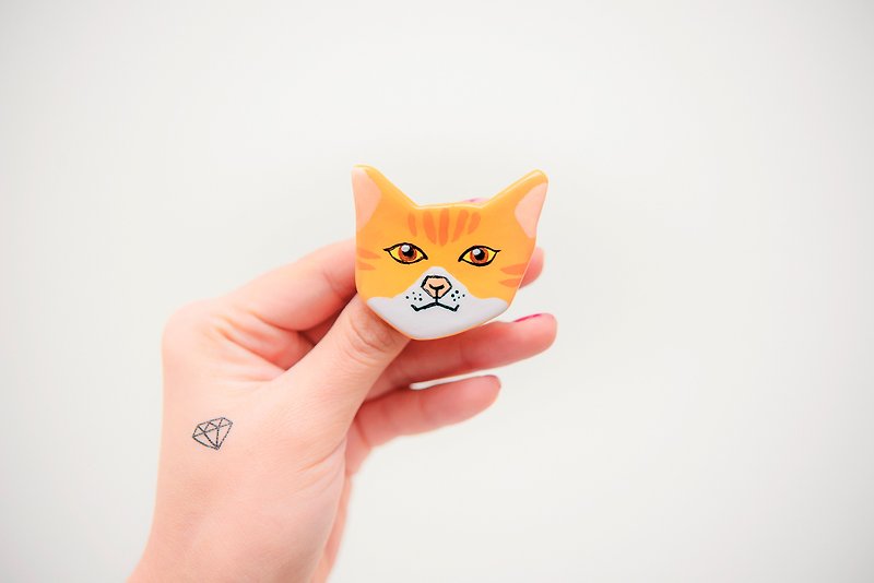Pet hair baby cat series / orange cat ネコ pin / brooch - Brooches - Clay Multicolor