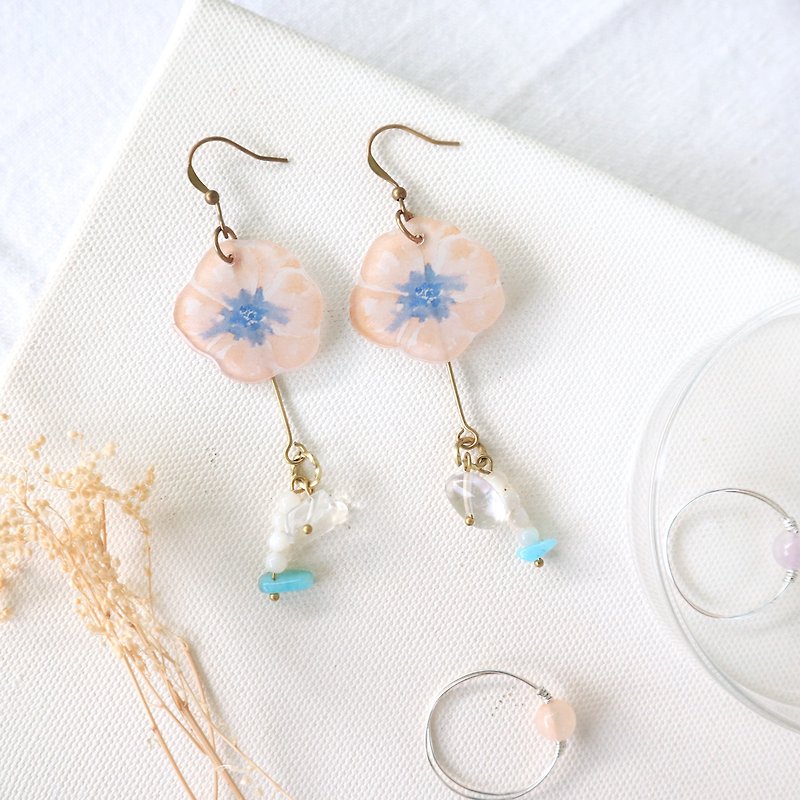 Flower Collection Handmade Earrings - Playful Crystal Nao Amazon Stone Can Change Clip - ต่างหู - เรซิน สึชมพู