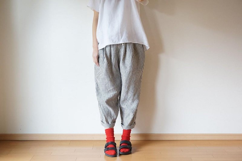JAPAN Linen Stripe Tuck Pants ladies - Women's Pants - Cotton & Hemp 
