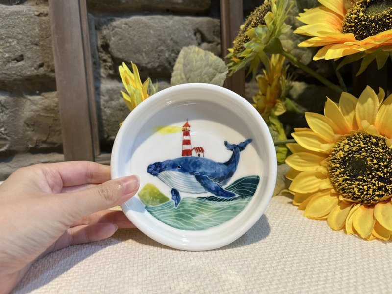 Hand-drawn underglaze painted lighthouse whale big fin whale series 6 small deep plate sauce plate dipping sauce single piece - จานเล็ก - เครื่องลายคราม หลากหลายสี