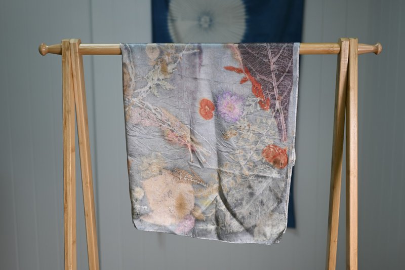 EcoPrint floral and leaf pad printing silk scarf/hanging picture - ผ้าพันคอ - ผ้าไหม หลากหลายสี