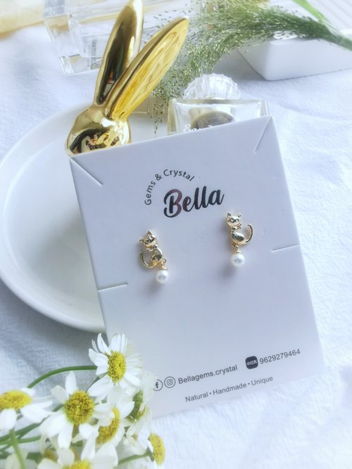 Bella Gems & Crystal 14Kgf 小喵珍珠耳環