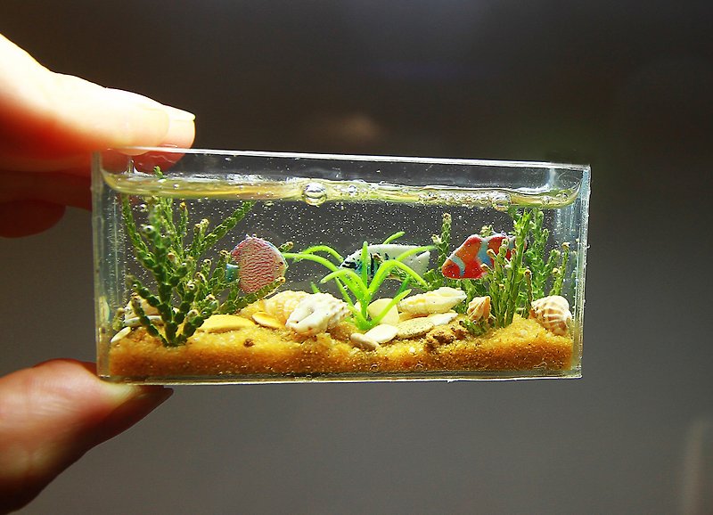 Miniature aquarium for a dollhouse 1:12. For doll House - อื่นๆ - วัสดุอื่นๆ หลากหลายสี
