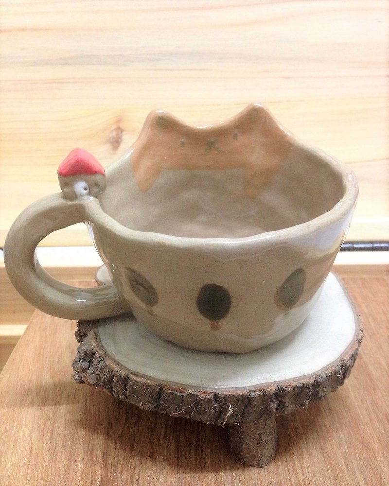 猫に小さな木のマグカップをあげる - マグカップ - 陶器 多色