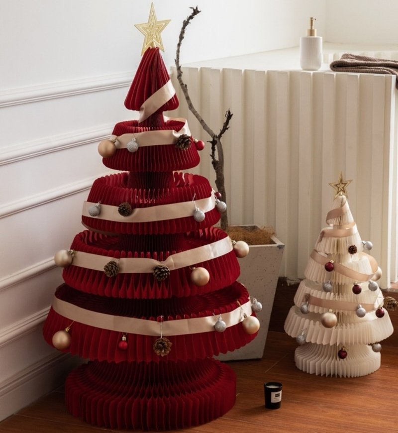 Classic Christmas Tree Model A Red with Bonus Accessories - ของวางตกแต่ง - กระดาษ สีแดง