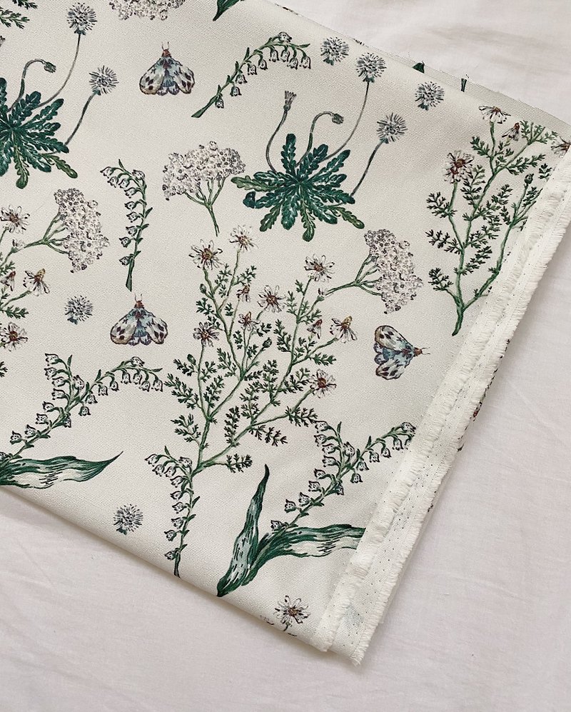 White green grass flower brand cotton canvas material width 150cm 30cm per unit - Knitting, Embroidery, Felted Wool & Sewing - Cotton & Hemp White