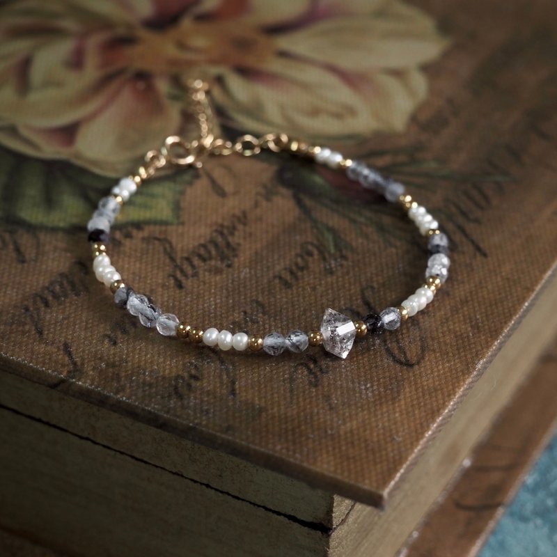 ll 深夜の微光に秘められた宝物 ll ハーキマー 淡水パール ブラックルチルクォーツ 細ブレスレット BR-00054 - ブレスレット - 半貴石 ブラック