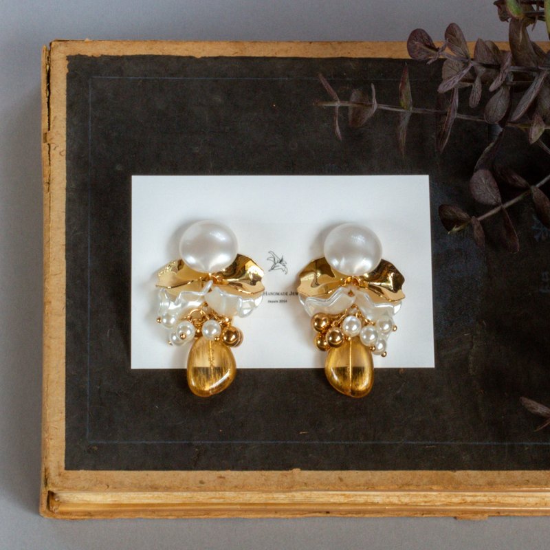 Champagne Gold Vintage Parts  Clip-on earrings - Earrings & Clip-ons - Other Metals Gold