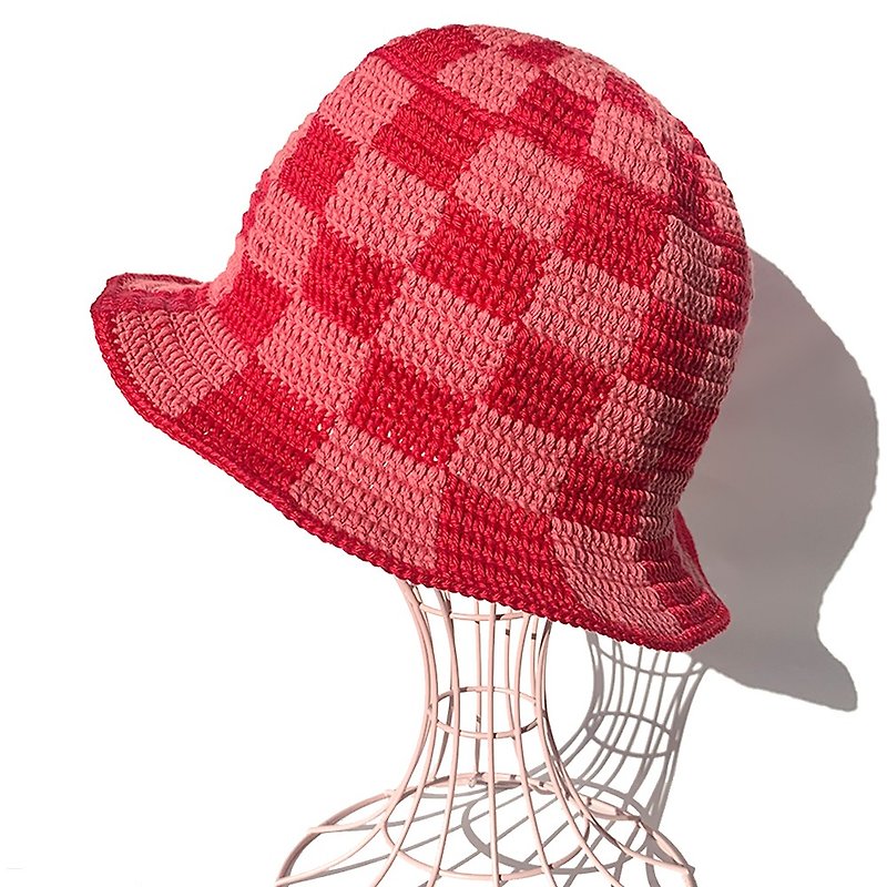 [Crochet hat] RED×PINK block check bucket hat - Hats & Caps - Cotton & Hemp Red