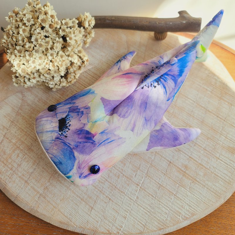 Whale shark shape storage bag watercolor style - กระเป๋าเครื่องสำอาง - ผ้าฝ้าย/ผ้าลินิน สีม่วง