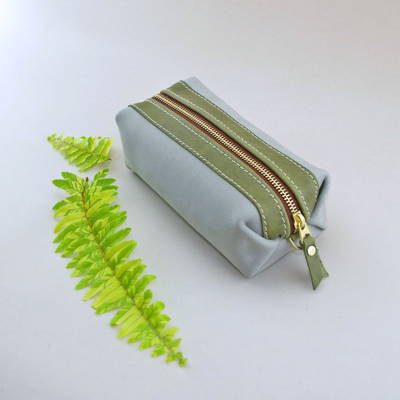 ♪. Prairie elephant. ♫ - Pencil / Cosmetic / bag small objects - Pencil Cases - Genuine Leather Gray
