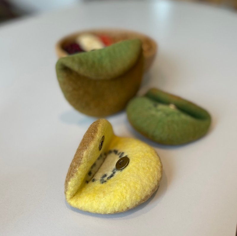 Betweenstops Fruit Series - Kiwi Magnetic Coin Purse - Coin Purses - Wool Brown