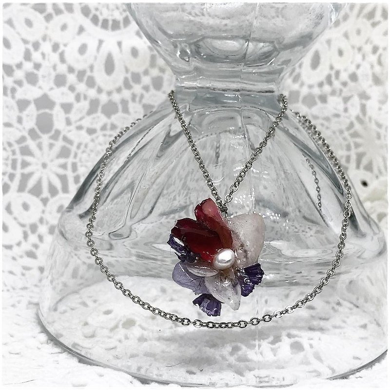 Frozen Flower-Eternal Love - Necklaces - Plants & Flowers Red