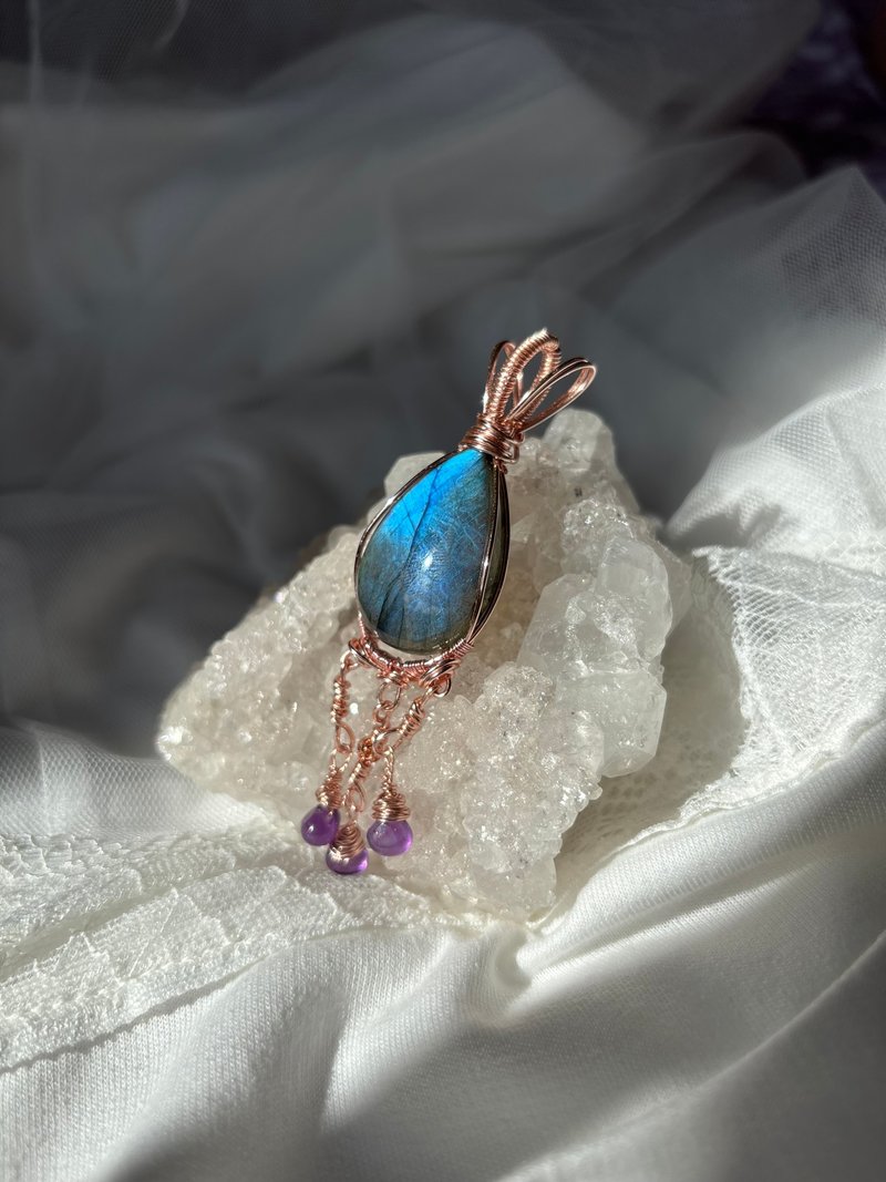 珍飾 - 強藍光拉長石金屬繞線吊墜配紫水晶水滴型吊珠 - 項鍊 - 水晶 