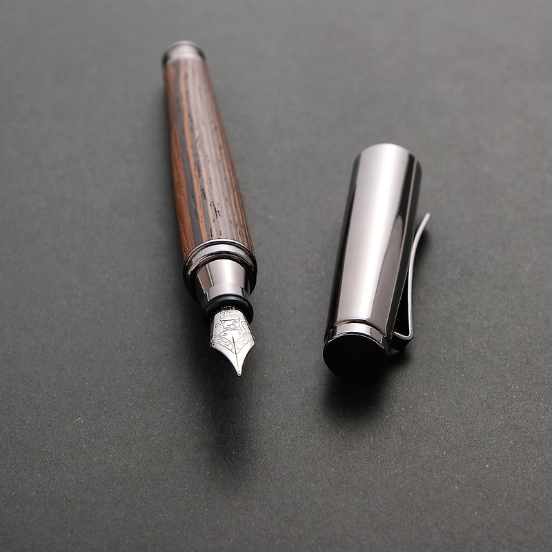 EASY series_Light fountain pen / fountain pen - Other Writing Utensils - Wood Khaki