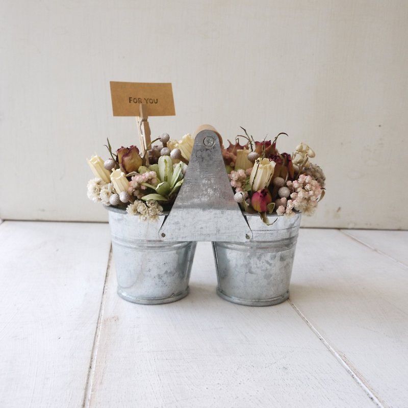 [Views on the Table] Dry Spangled Iron Bucket Table Flower/Flowers Pot Ornaments - Plants - Plants & Flowers Gray